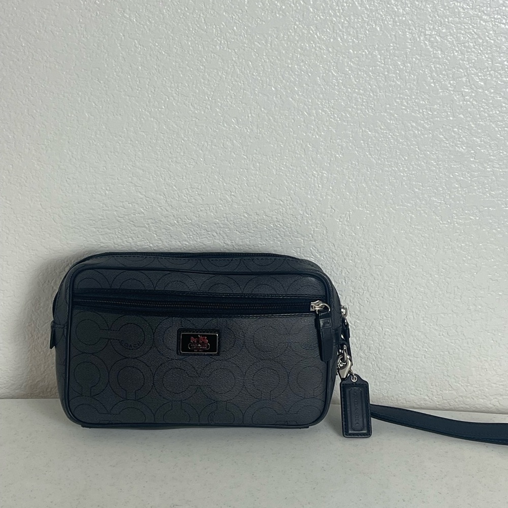 Coach Embossed Black Leather XL  Clutch Flight Bag ~ Rare / HTF